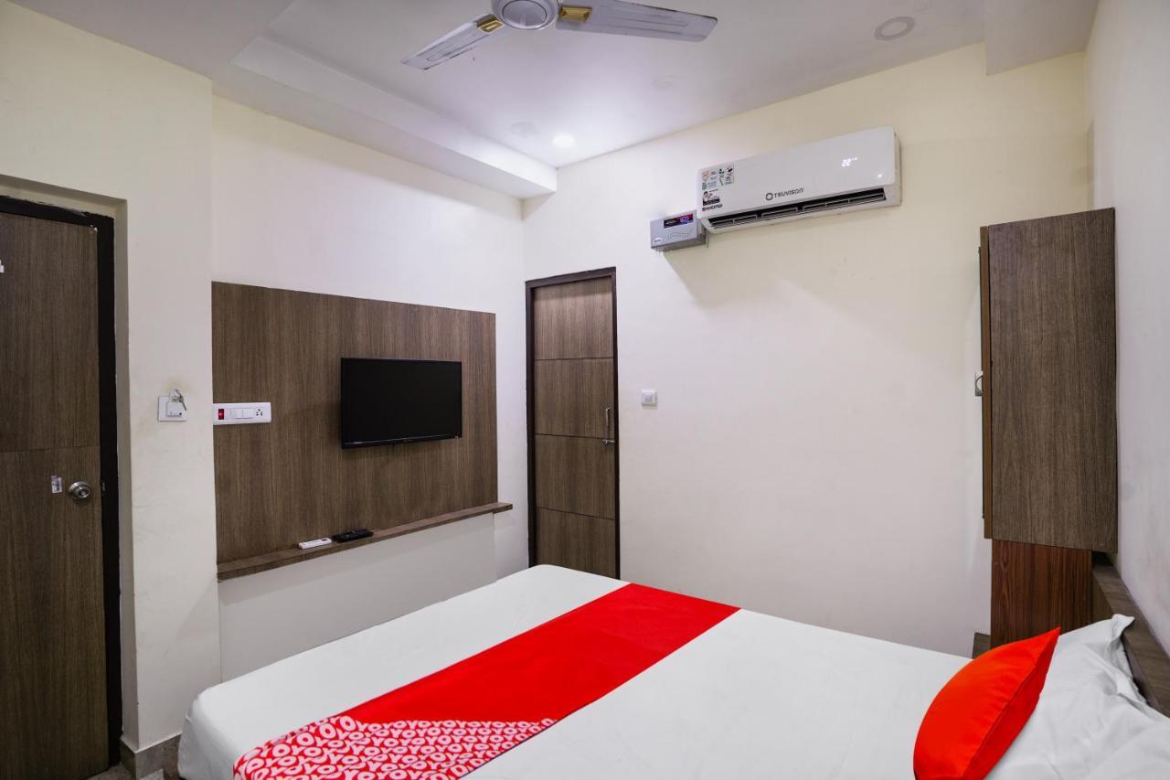 Oyo Flagship Pawan Park Hotel Vellore Exterior photo