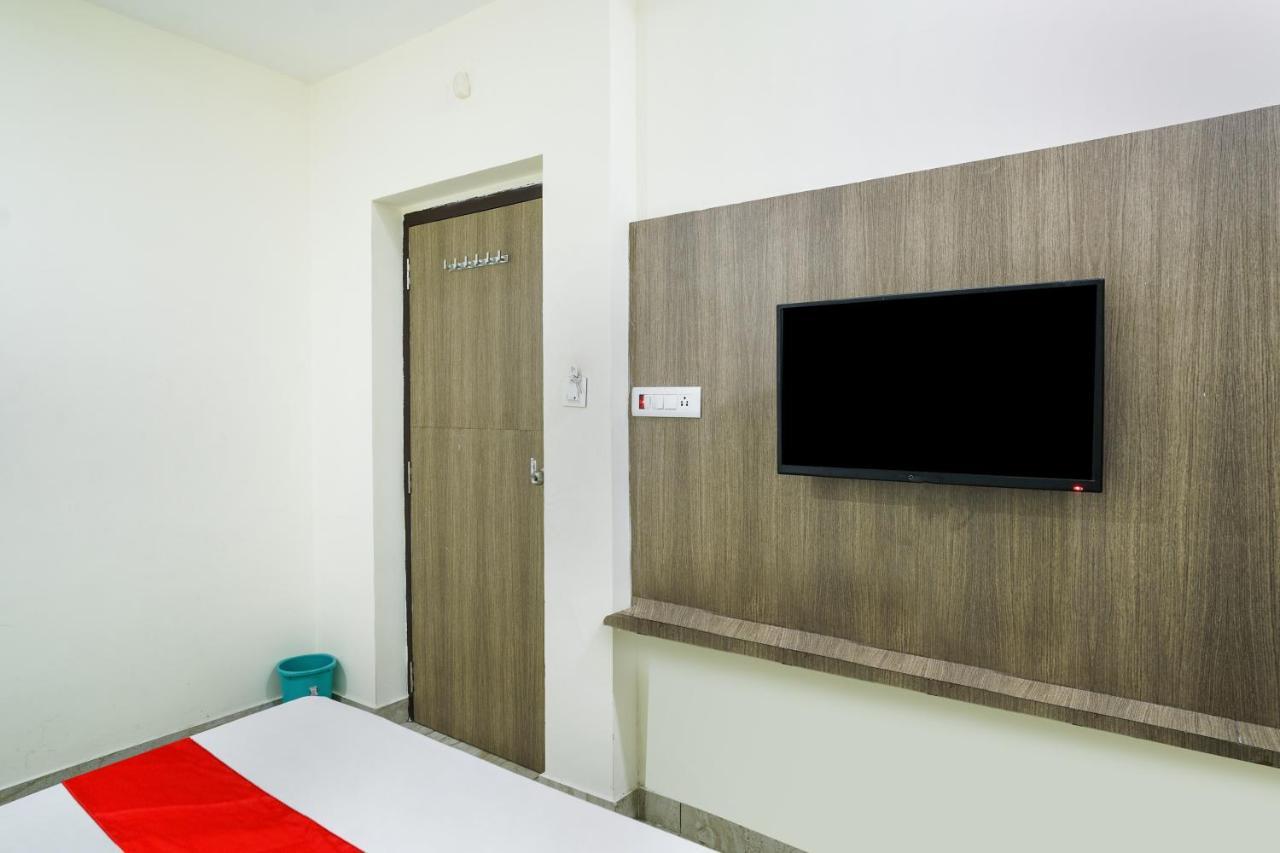 Oyo Flagship Pawan Park Hotel Vellore Exterior photo