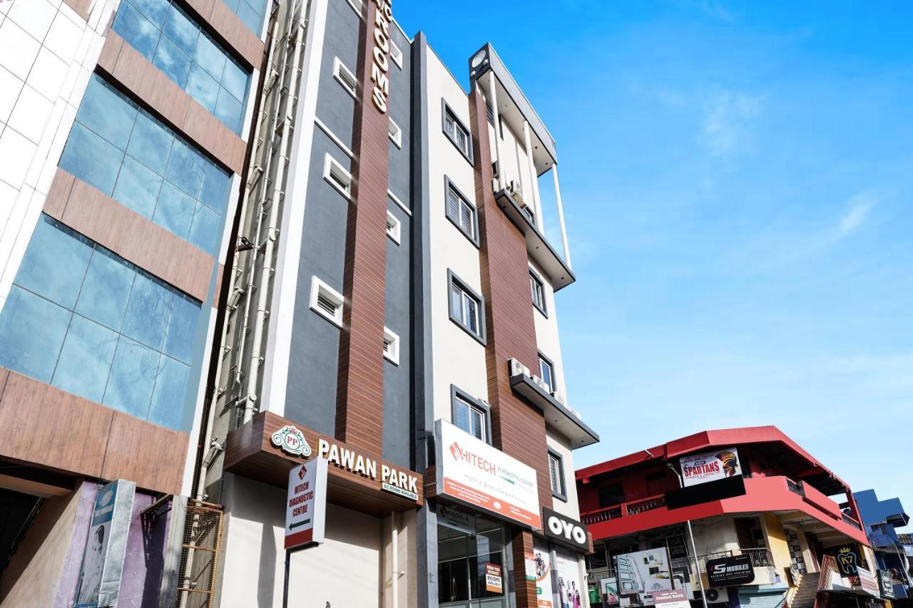 Oyo Flagship Pawan Park Hotel Vellore Exterior photo