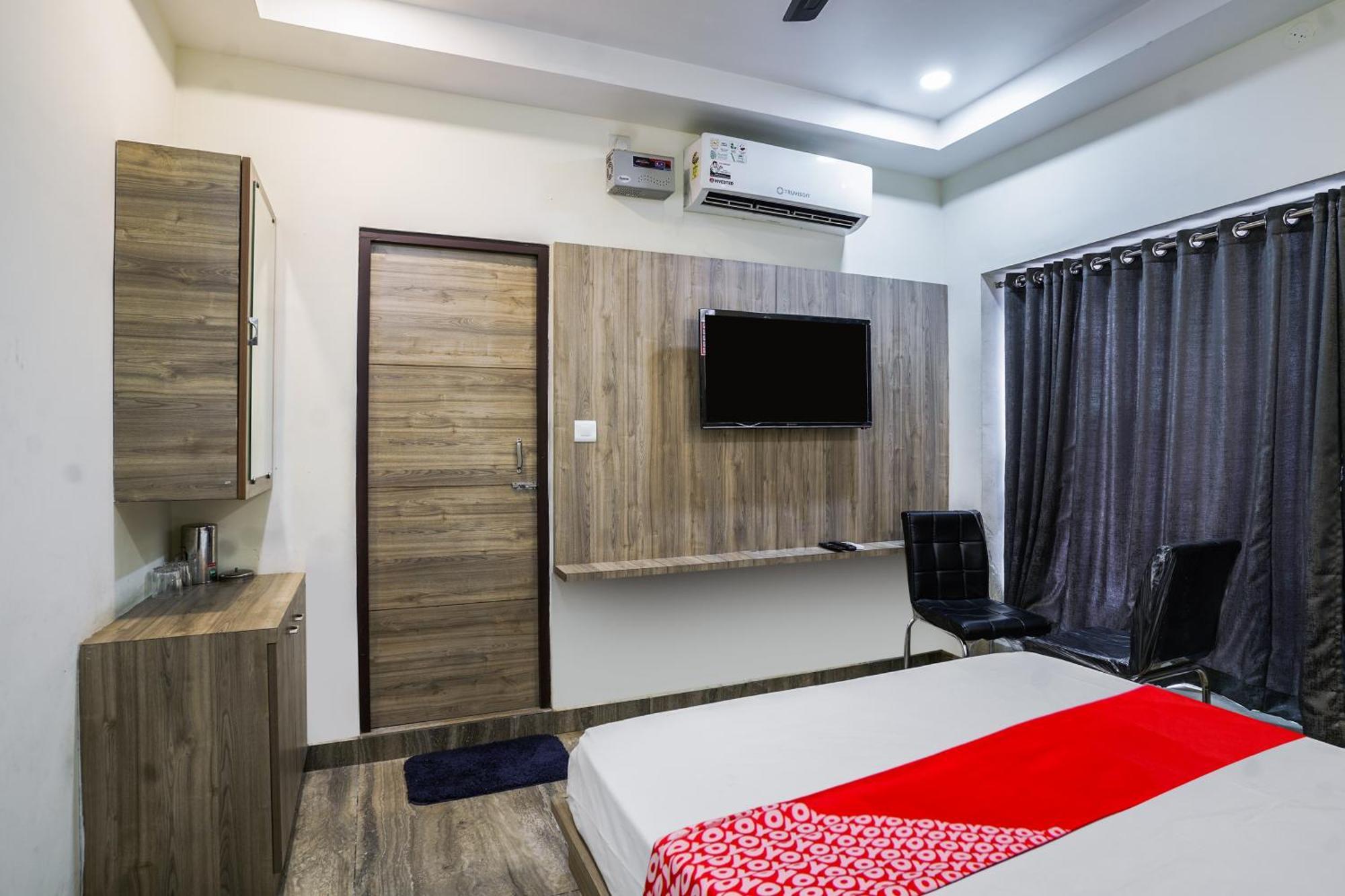 Oyo Flagship Pawan Park Hotel Vellore Exterior photo
